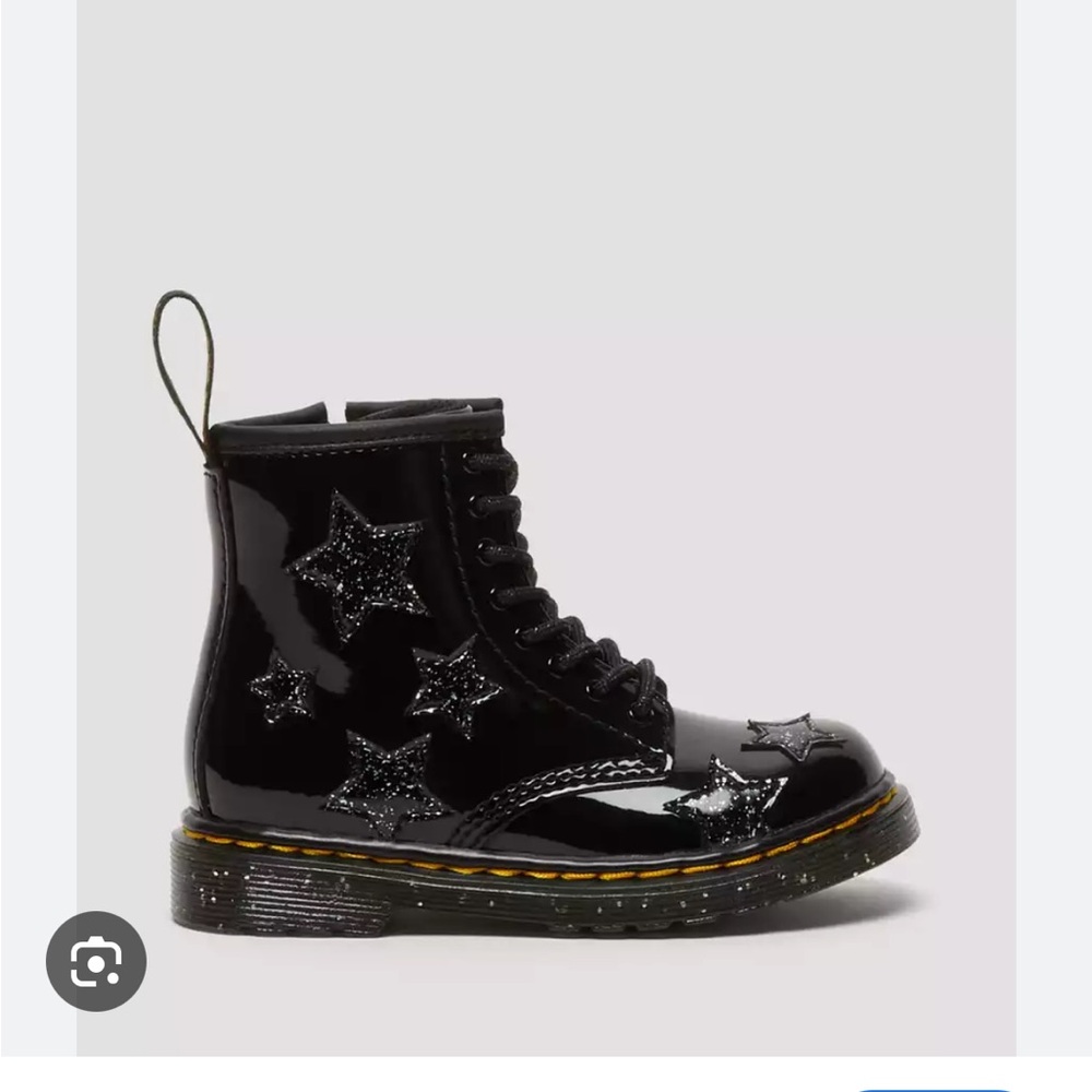 Dr.Martens Toddler 1460 Glitter Star Patent Lace Up Black Boots, Size 7. - Picture 6 of 16